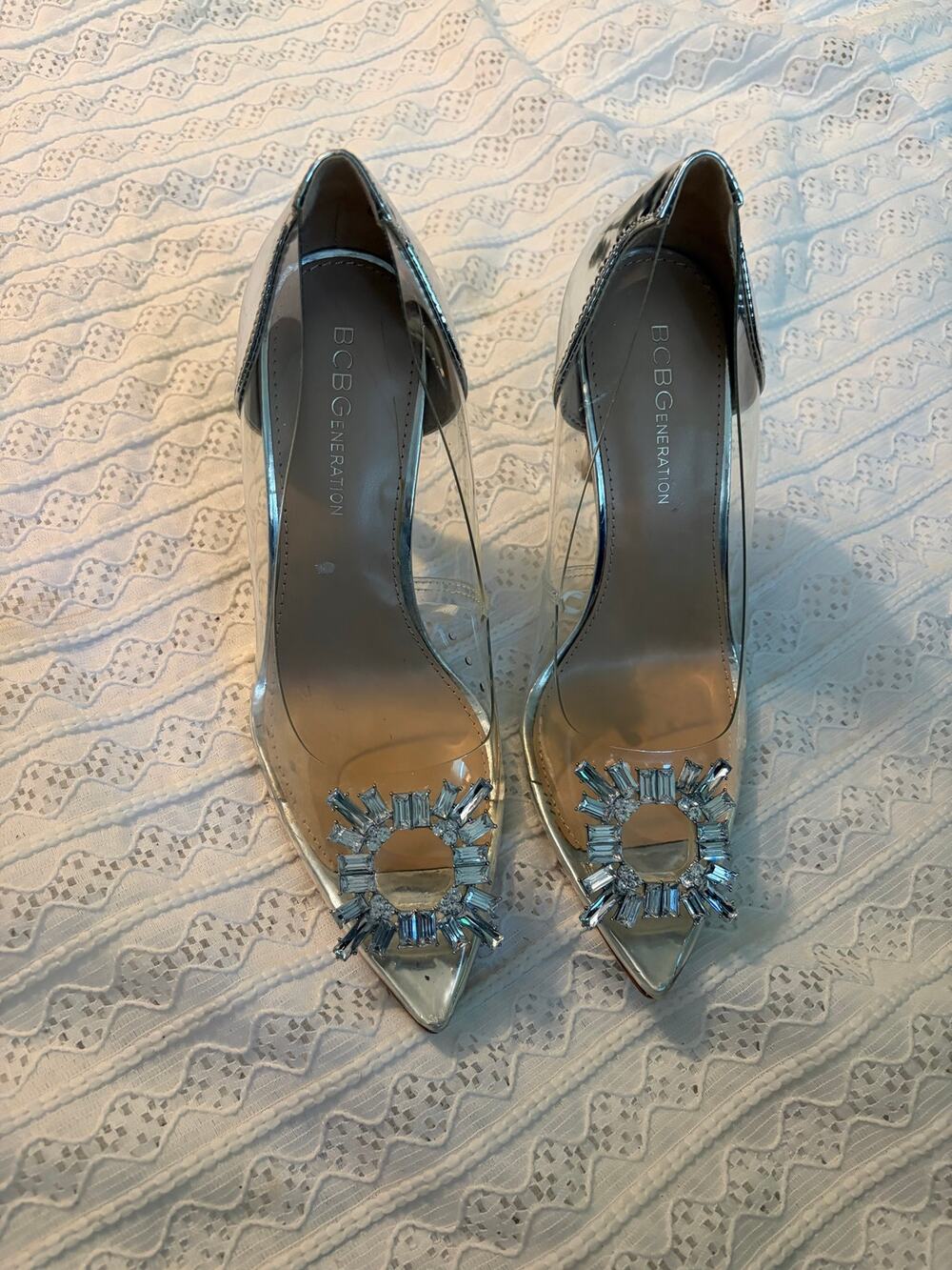 BCBGeneration Clear Silver Crystal Rhinestone Pointed Toe Pumps Heels Size 7